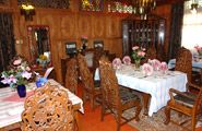 diningroom-royal-club-boat.jpg