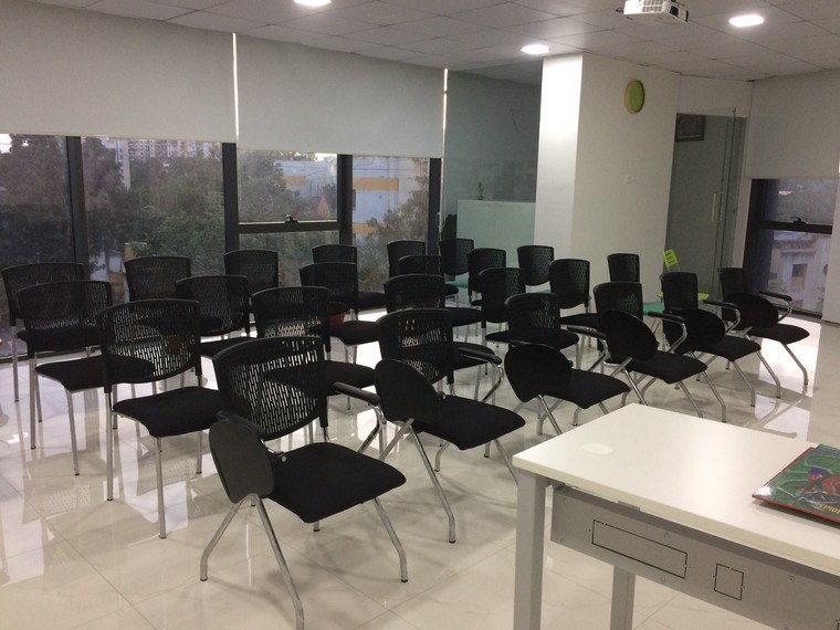 30_Seater_Training_Room_1.jpg