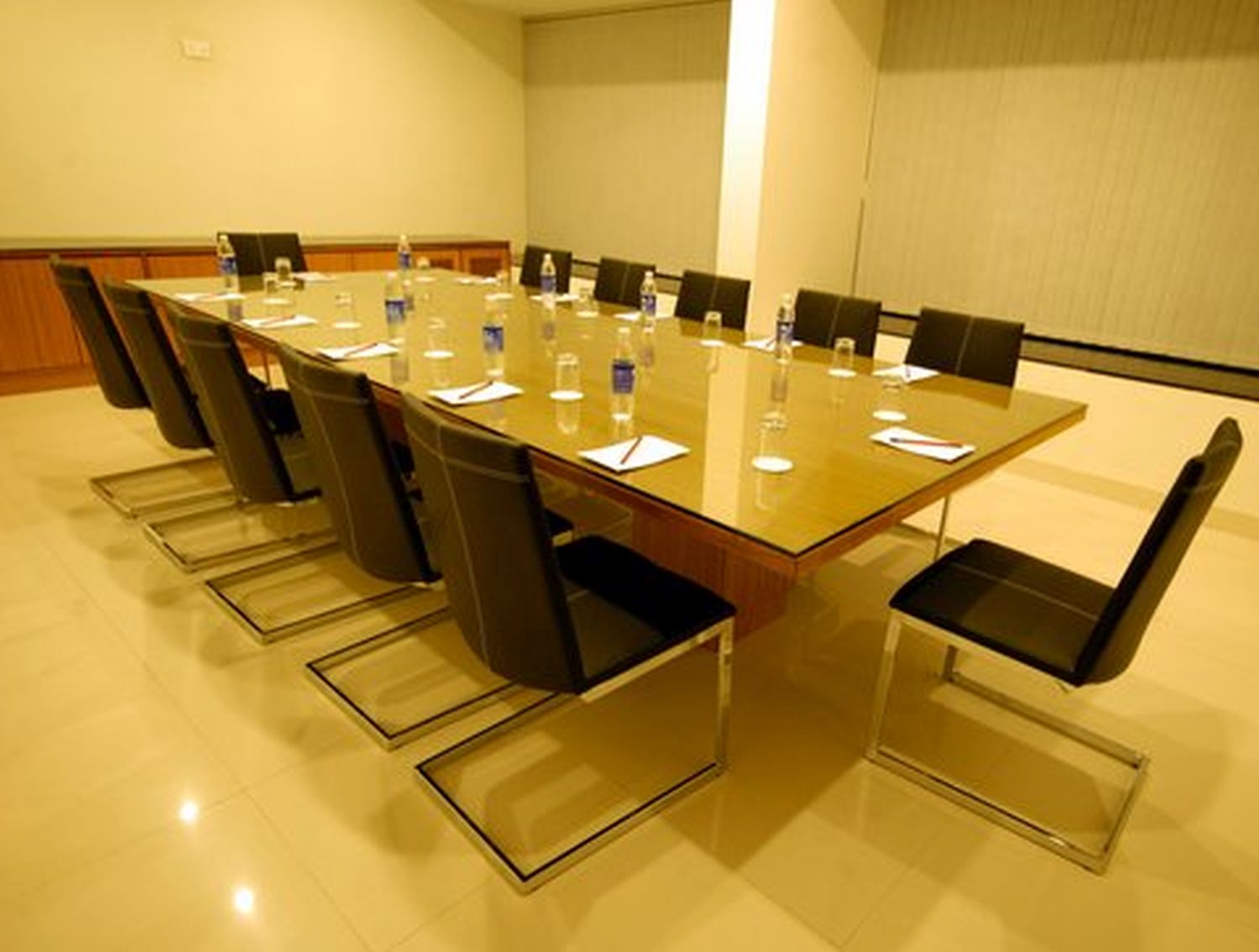 Meeting-Room-2.jpg